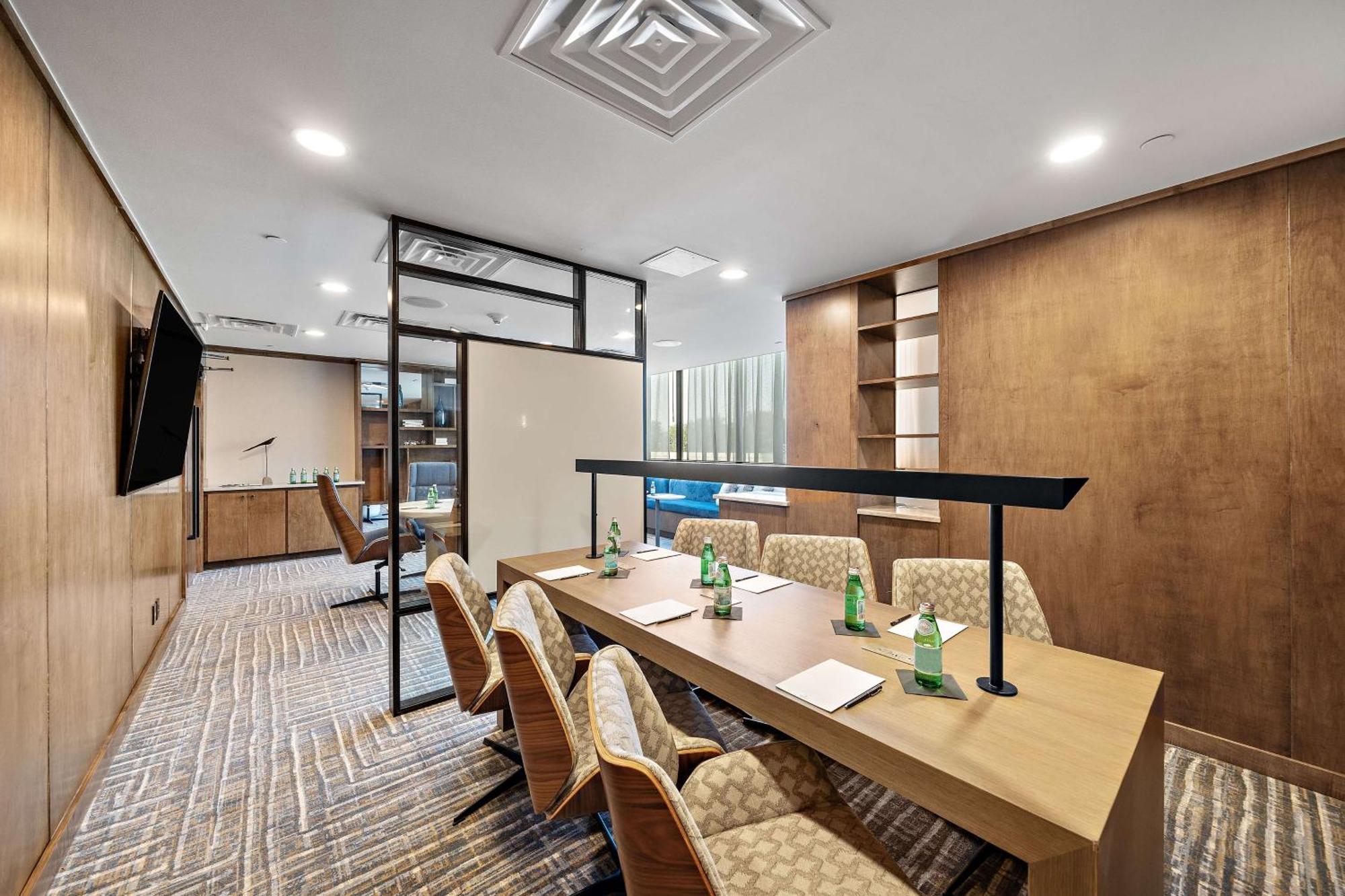 מלון Hilton College Station & Conference Center מראה חיצוני תמונה