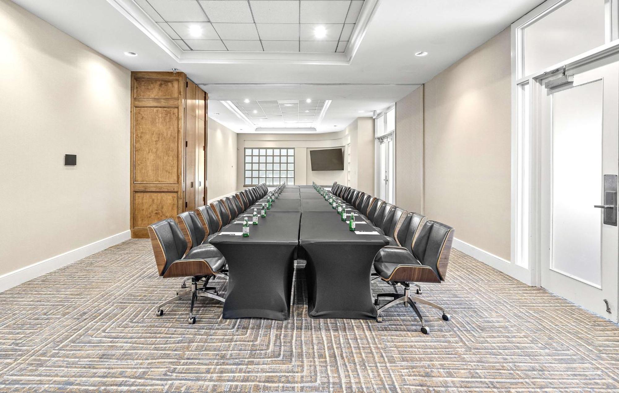 מלון Hilton College Station & Conference Center מראה חיצוני תמונה